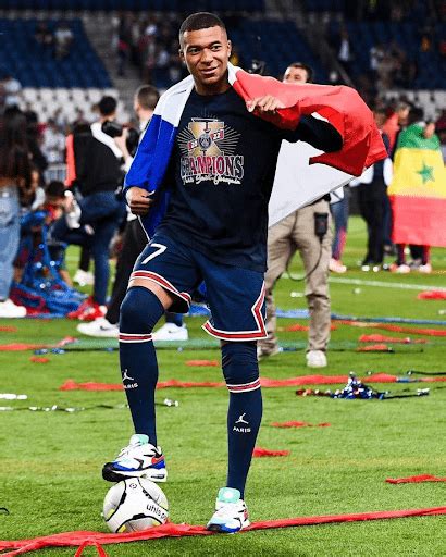 mbappe height in feet|Kylian Mbappé Height, Age, Girlfriend, Family, Biography.